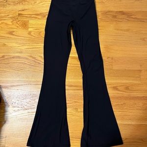 BuffBunny Foxy Flare Leggings. Size small. Only worn once.